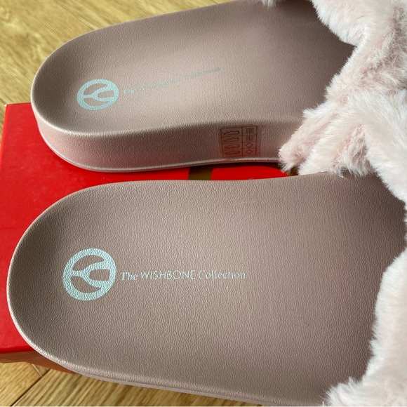 [Brand New] The WISHBONE Collection / Jaclyn /Pink Faux Fur sandal / Size 9 - Picture 8 of 12
